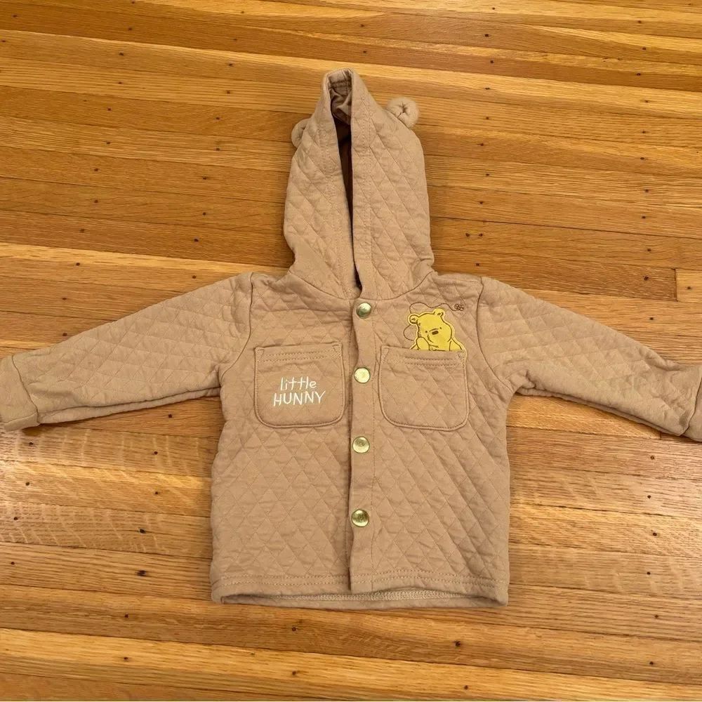 Disney Baby Winnie the Pooh tan quilted button down hoodie